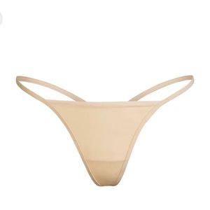 SKIMS fits everybody t string thong in Clay